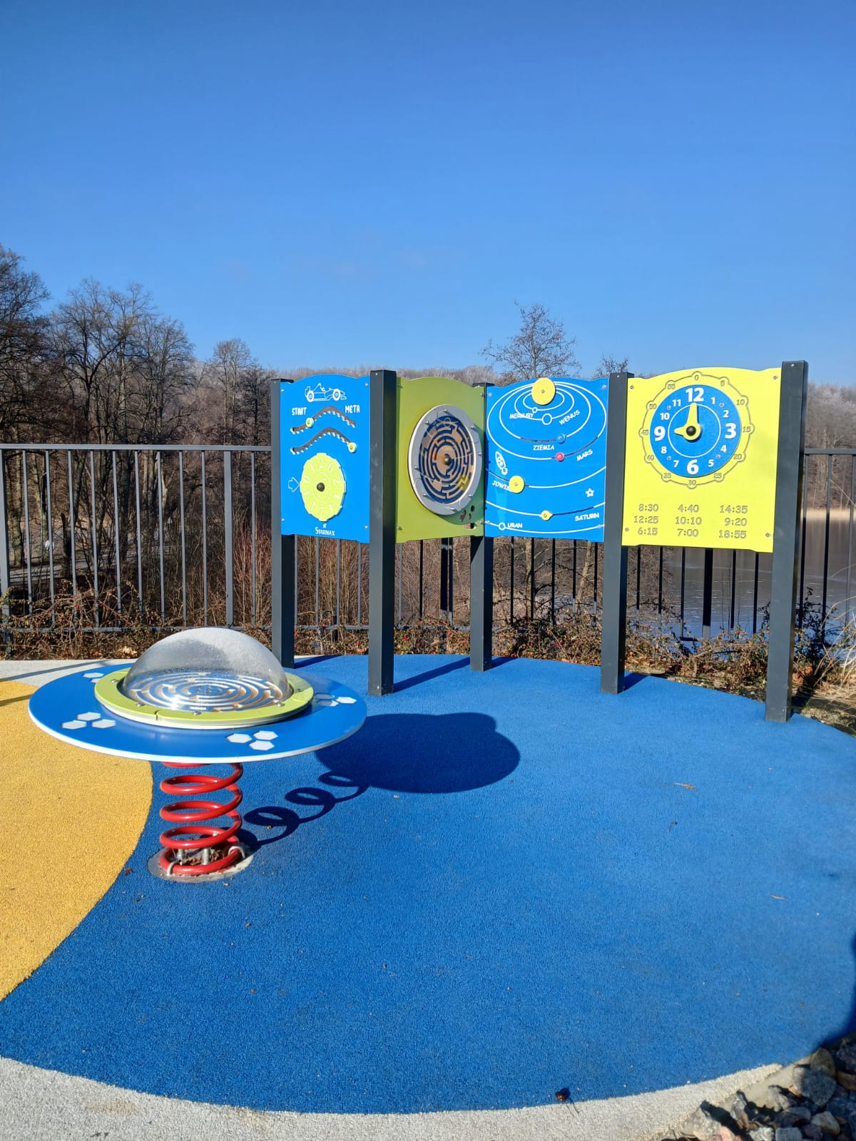 P3801 Labirynt UFO ♿ na plac zabaw