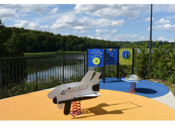 NASA SHUTTLE spring rider – a playground for children