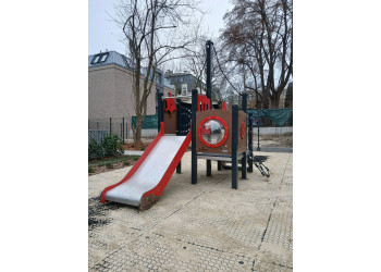 P1109 - Mini Ship playground
