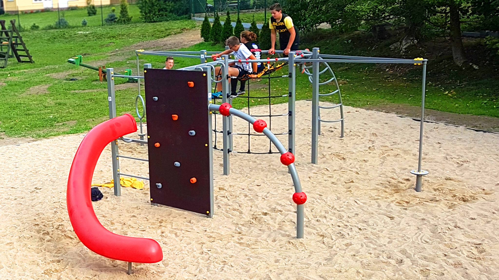 Nawierzchnia piaskowa plac zabaw