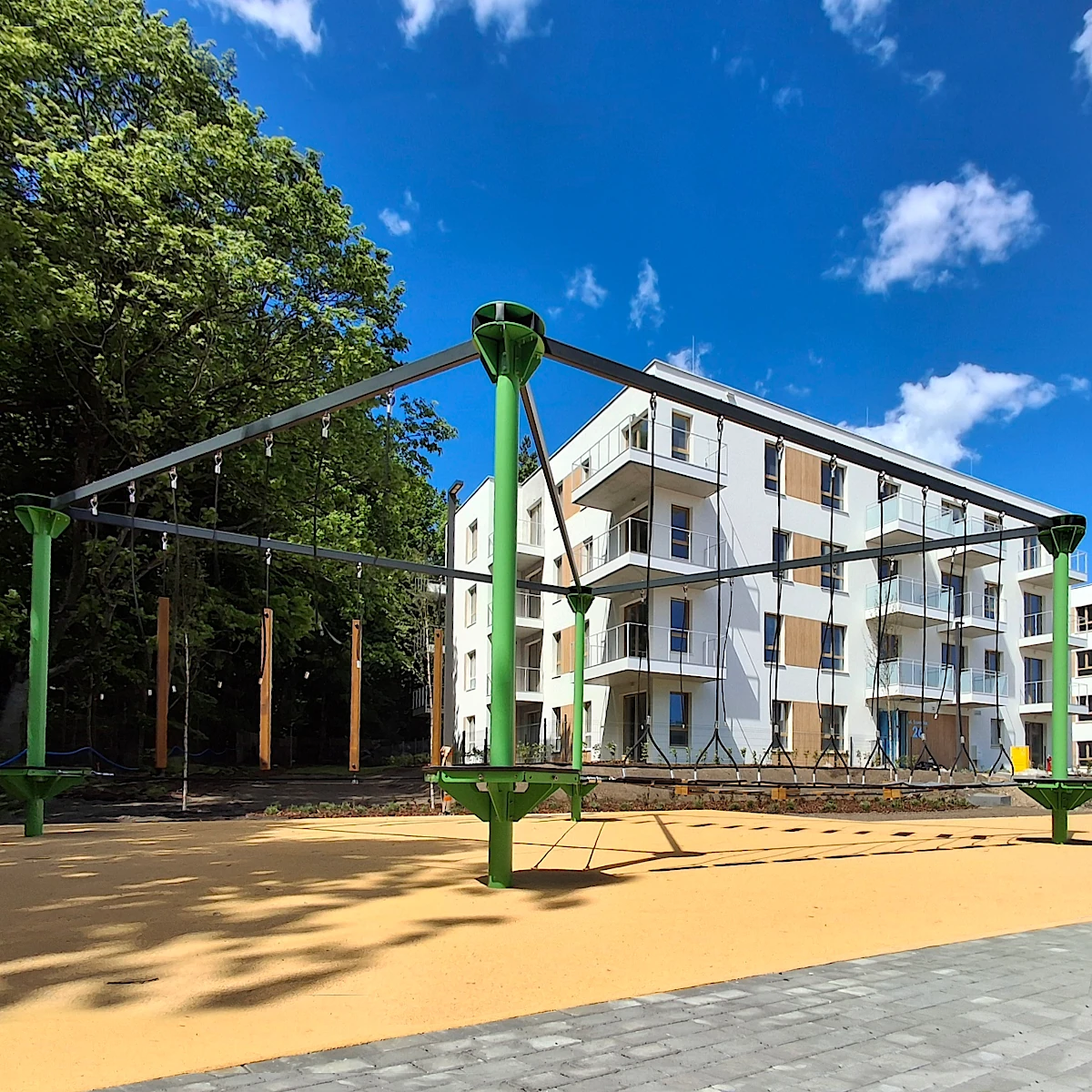 mały park linowy 5 tras modułowy bez asekuracji