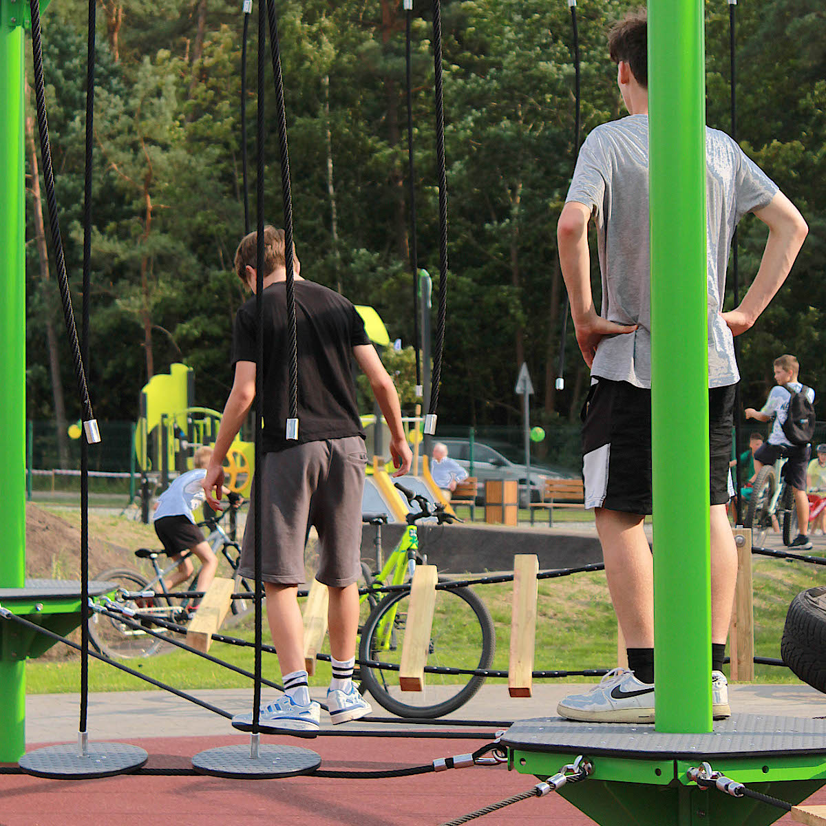 Balance park linowy - tor przeszkód