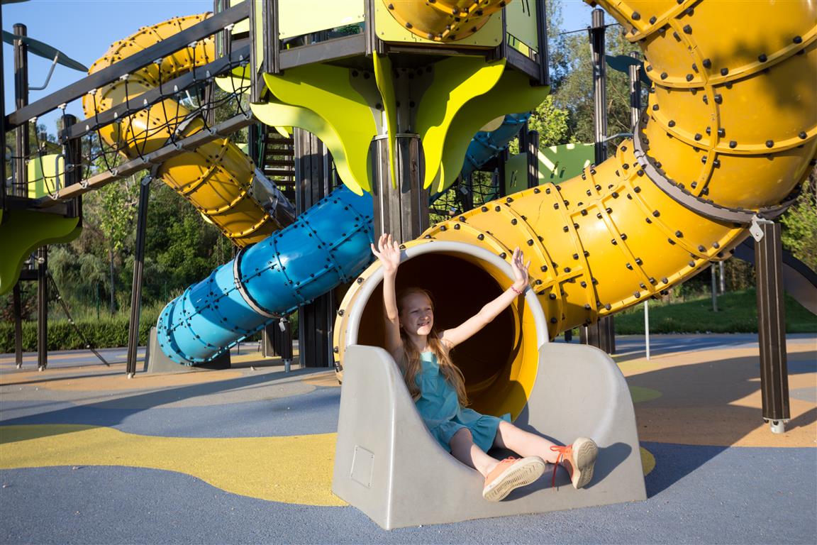 Why invest in multifunctional playgrounds in housing estates?