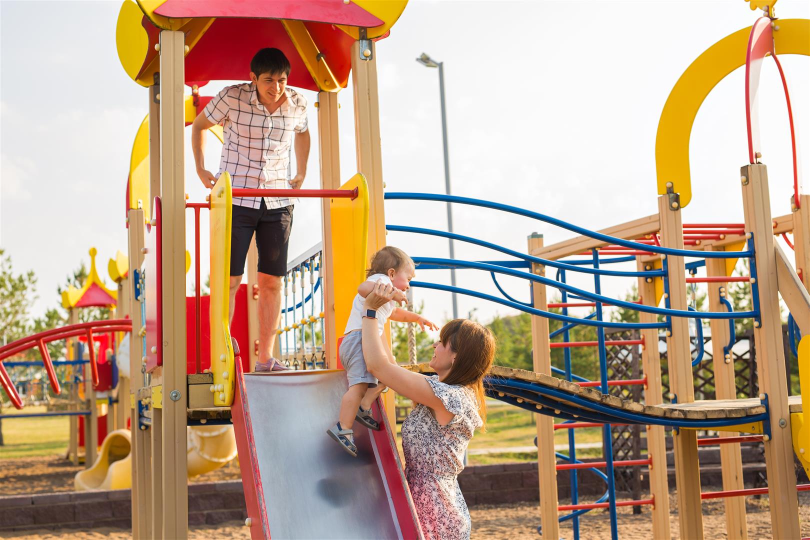 Comparing wooden and metal playgrounds, plus tips on choosing